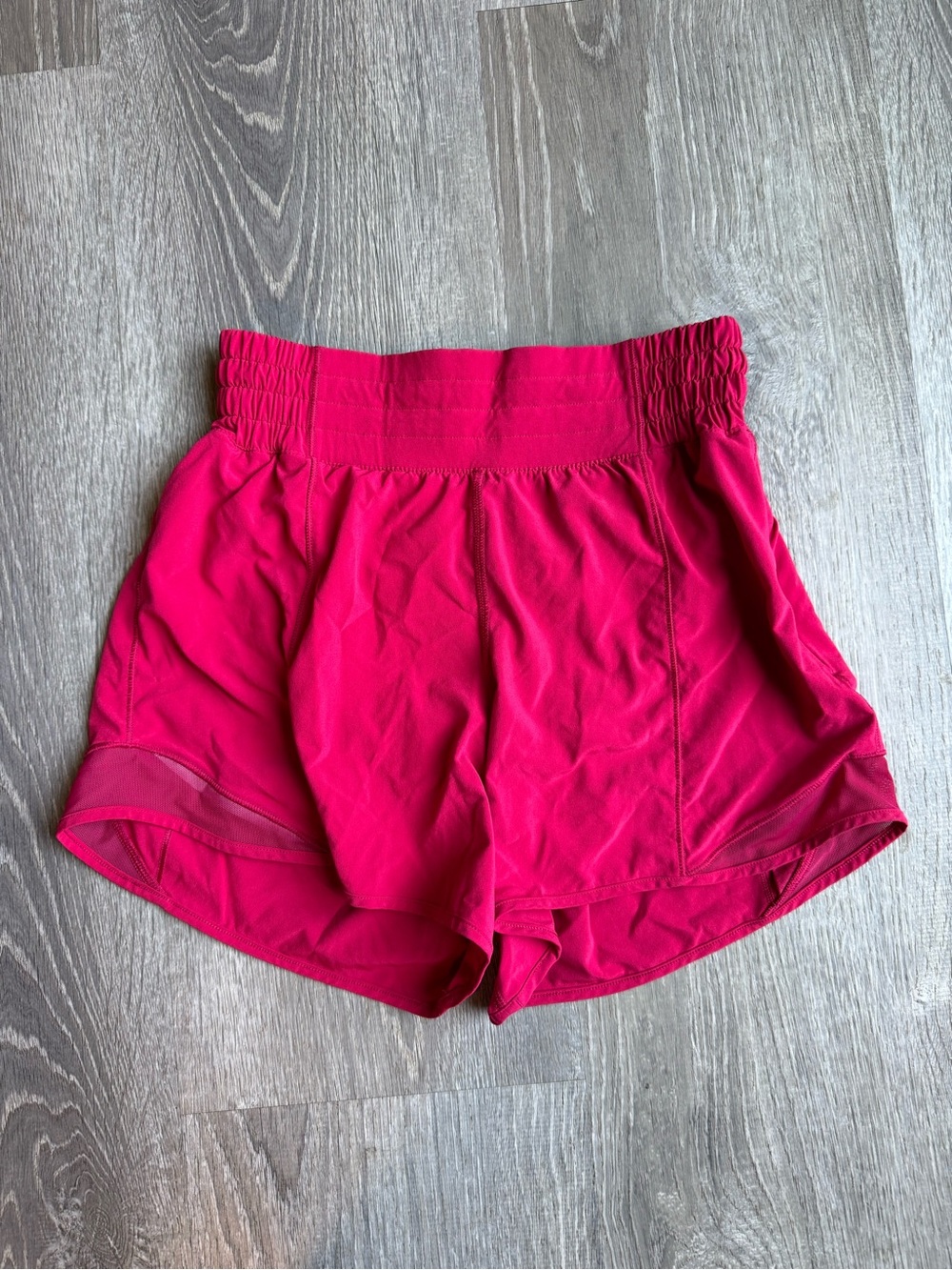 Lululemon Hotty Hot High-Rise Lined Short 4"
Magenta Smoke Women’s 4